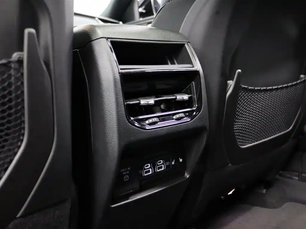 Jeep Grand Cherokee 4xe (Import) — миниатюра 22