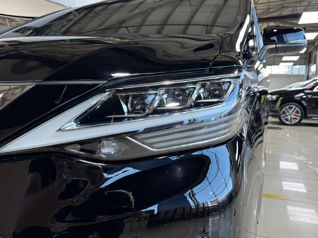 Lexus LM — миниатюра 4