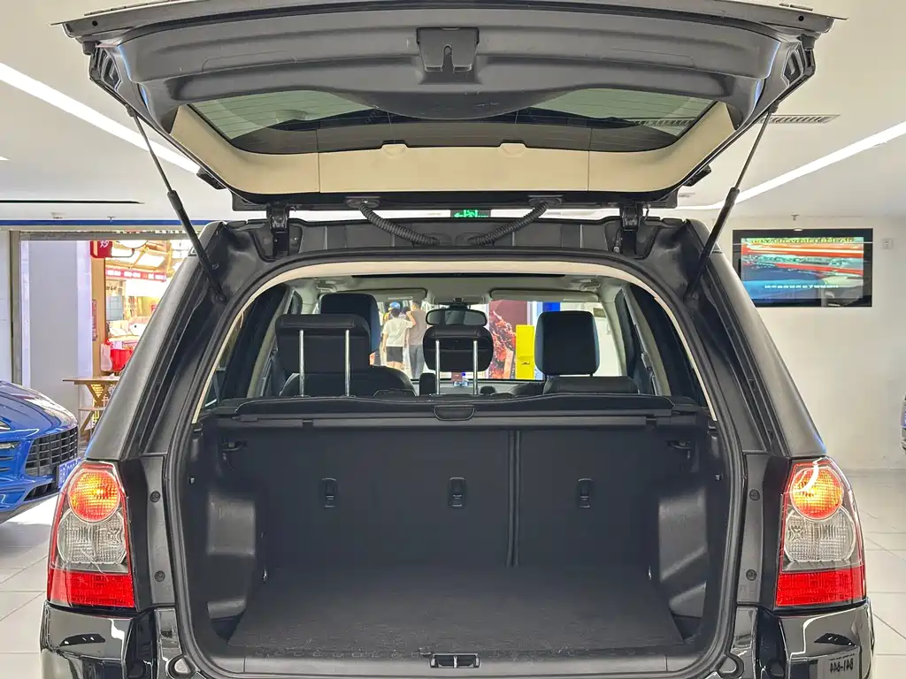 Land Rover Freelander 2 — миниатюра 8