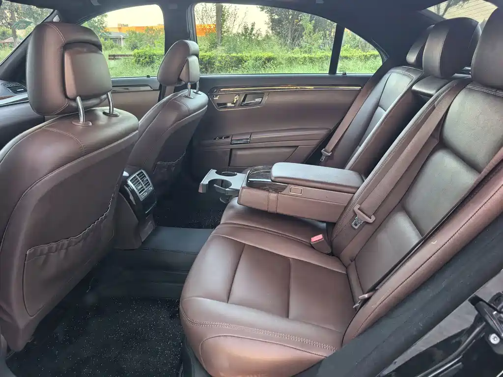 Mercedes-Benz S-Class — миниатюра 6