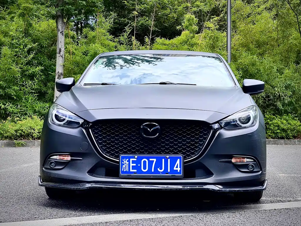 Mazda Mazda3 3 2019 1.5L AT Luxury VI