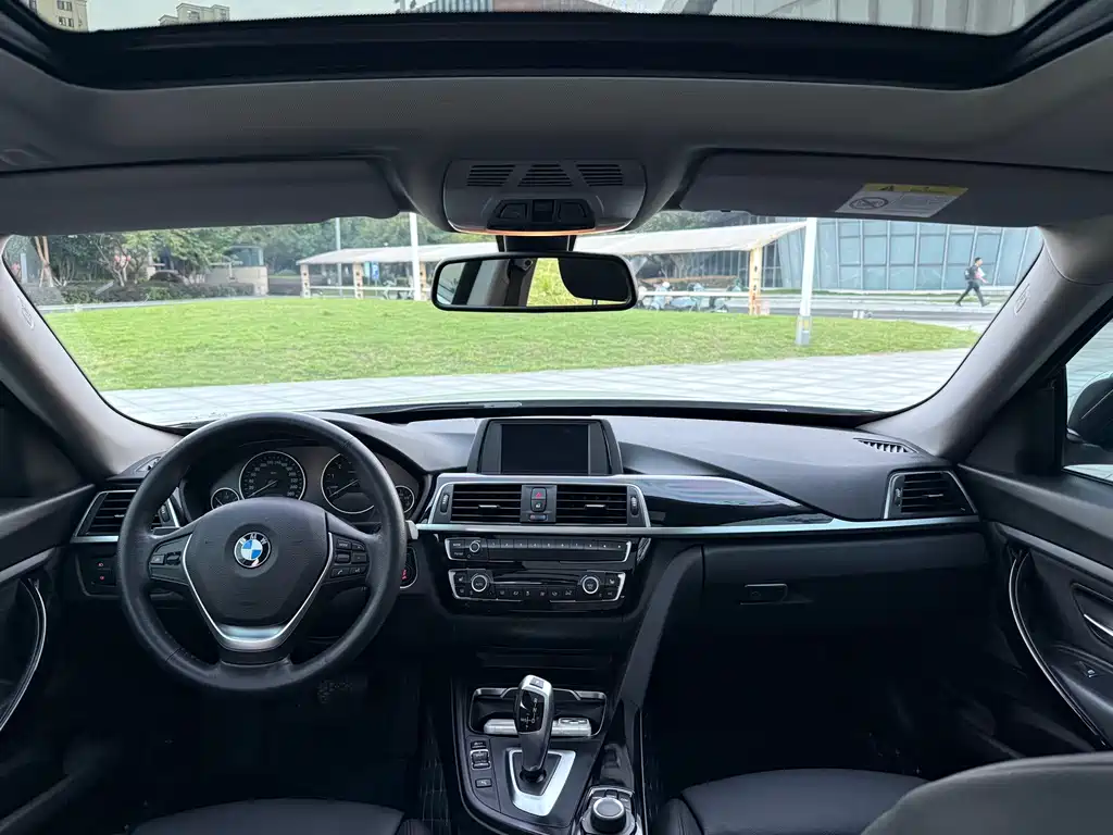 BMW 3 Series GT — миниатюра 11