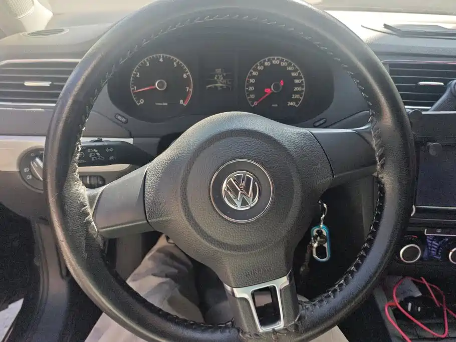 Volkswagen Sagitar — миниатюра 15