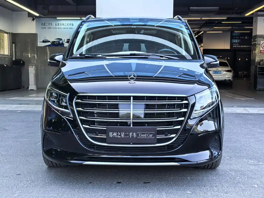 Mercedes-Benz V-Class — миниатюра 2