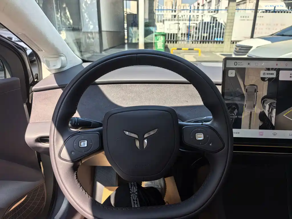 Hongqi Hongqi Tiangong 05 — миниатюра 8