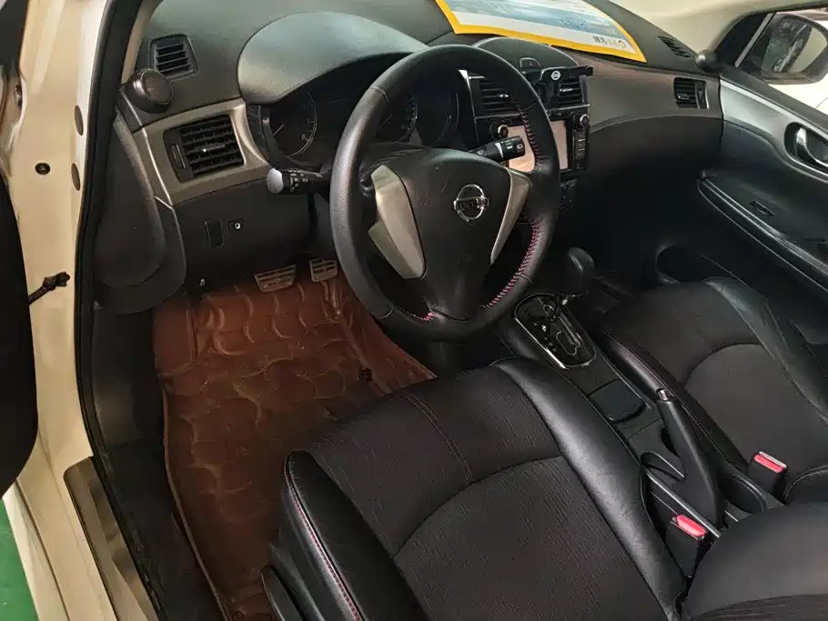 Nissan Tiida — миниатюра 12