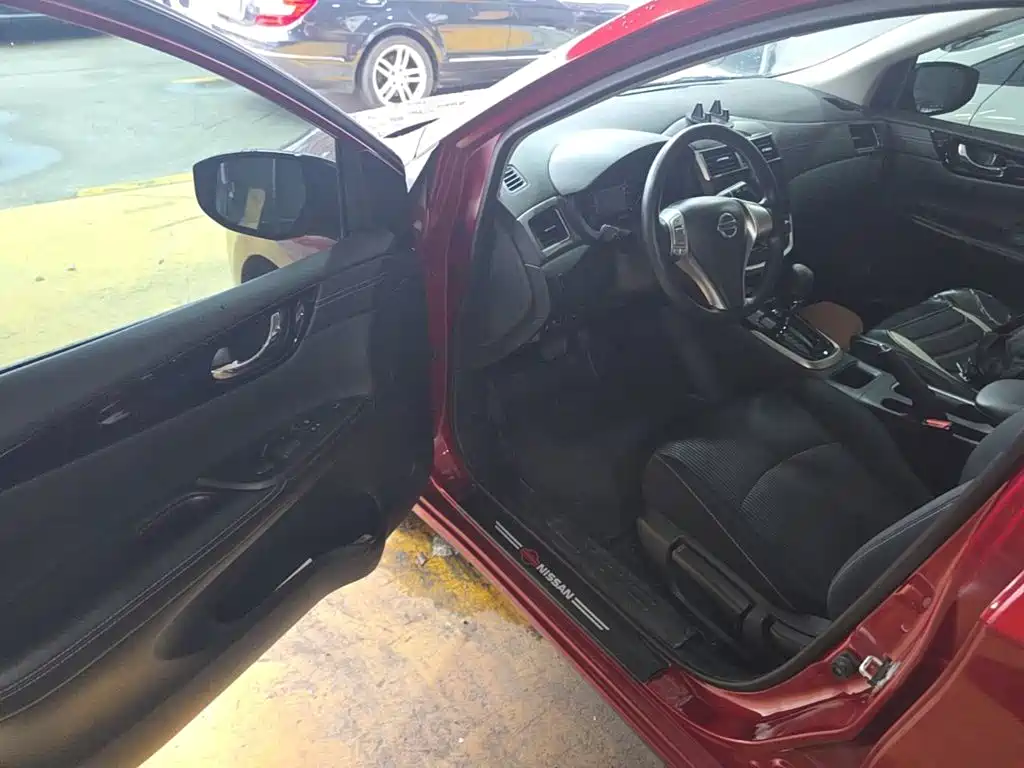 Nissan Tiida — миниатюра 21