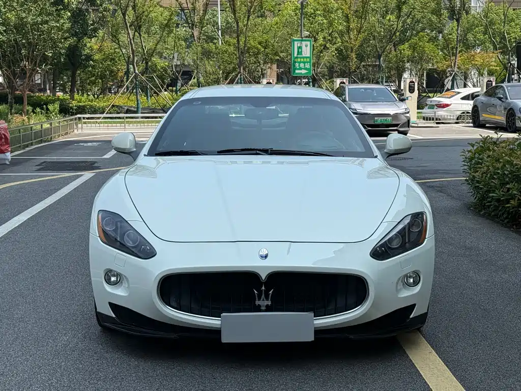 Maserati GranTurismo — миниатюра 2