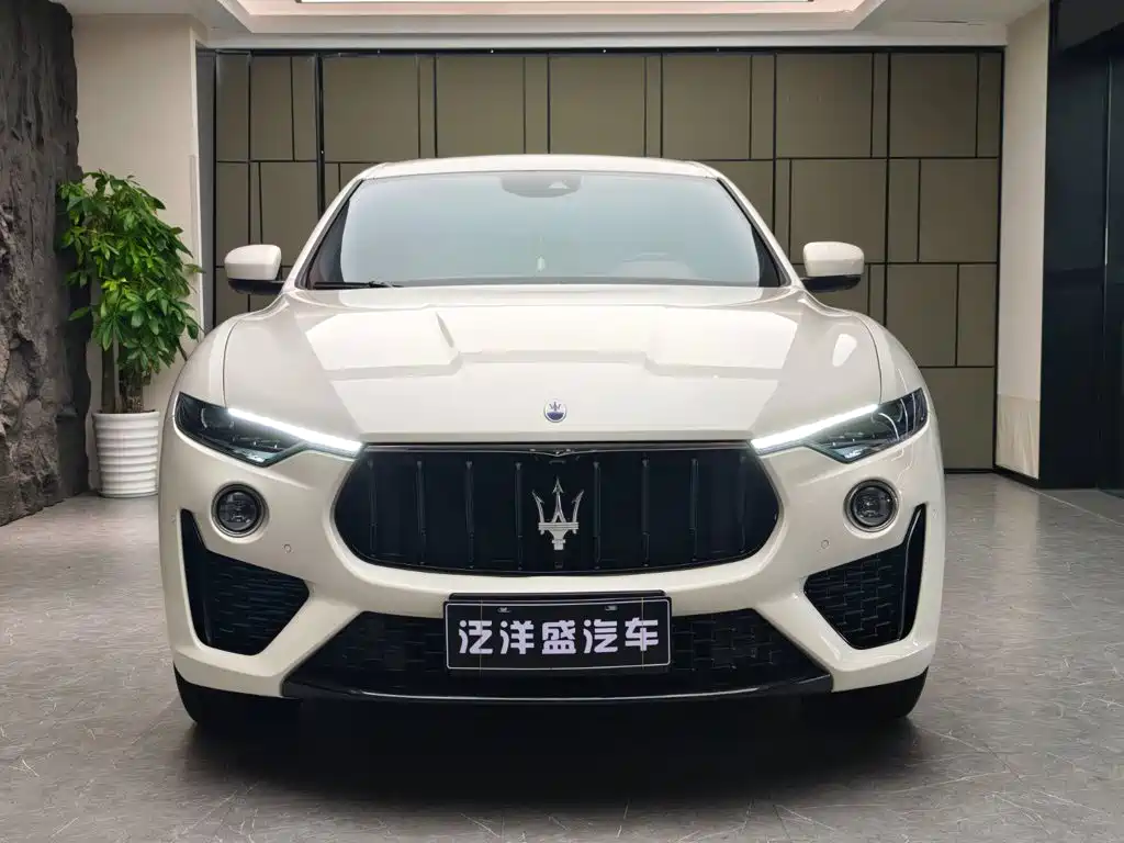 Maserati Levante — миниатюра 2