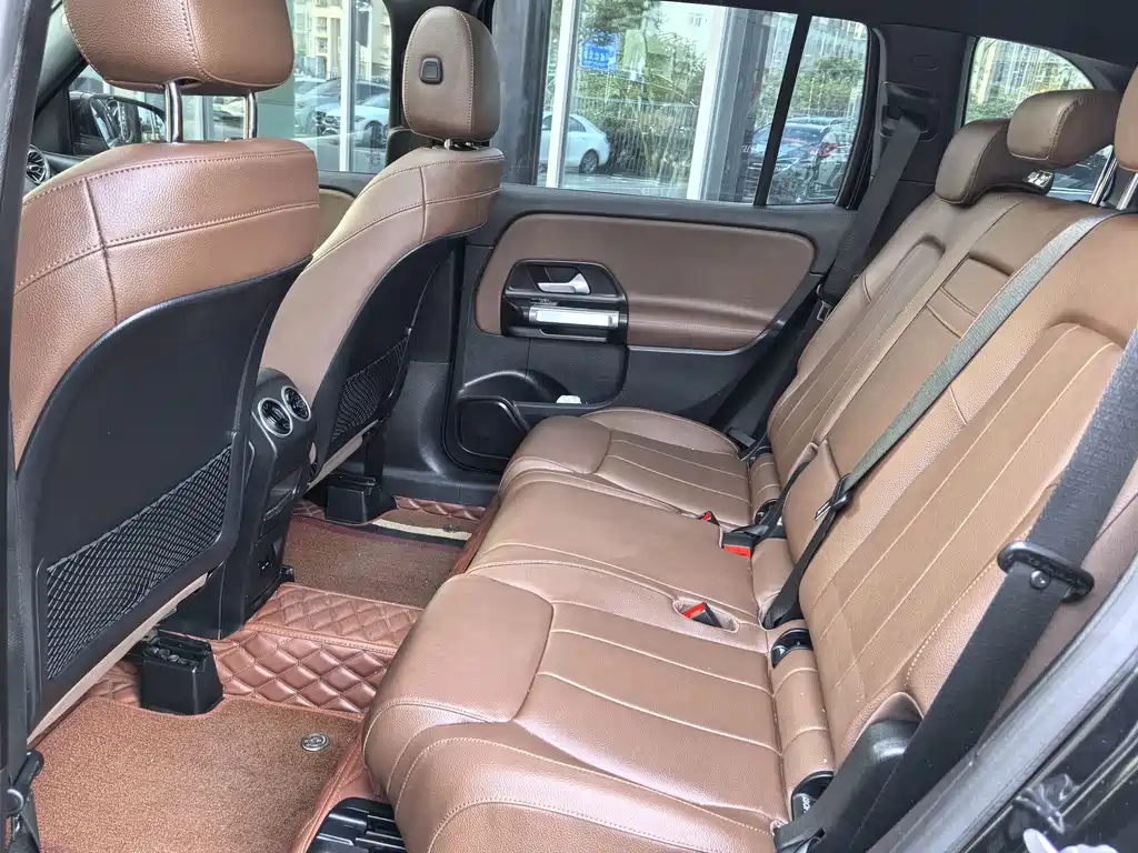 Mercedes-Benz GLB — миниатюра 6