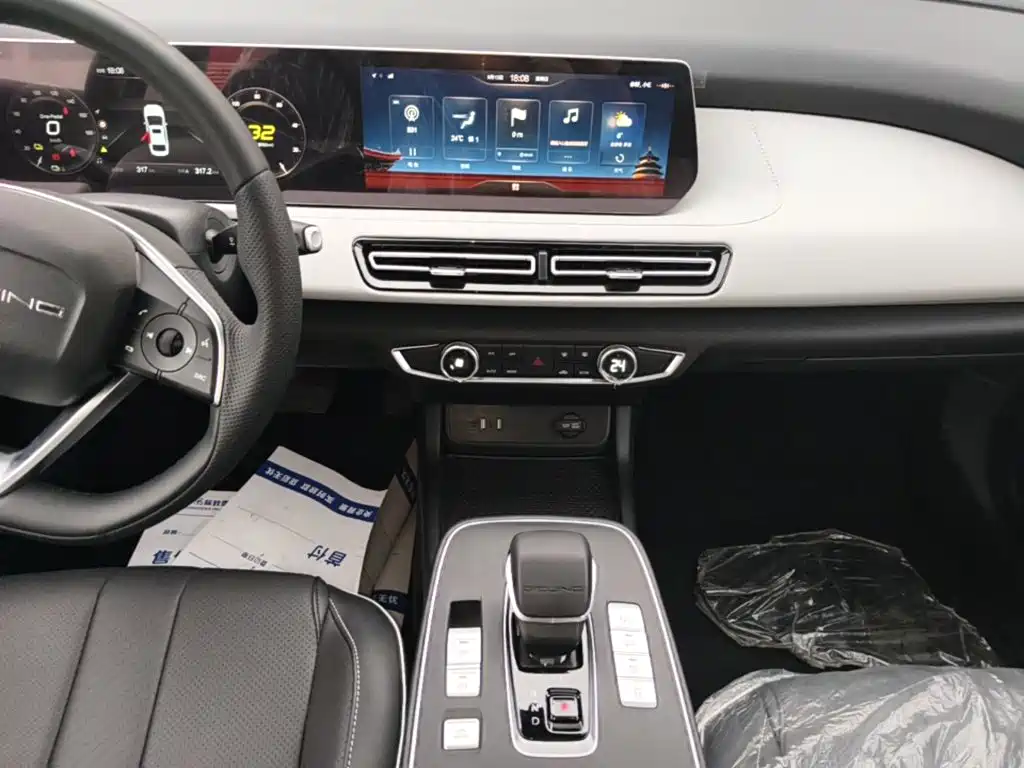 BAIC EU5 Plus — миниатюра 13