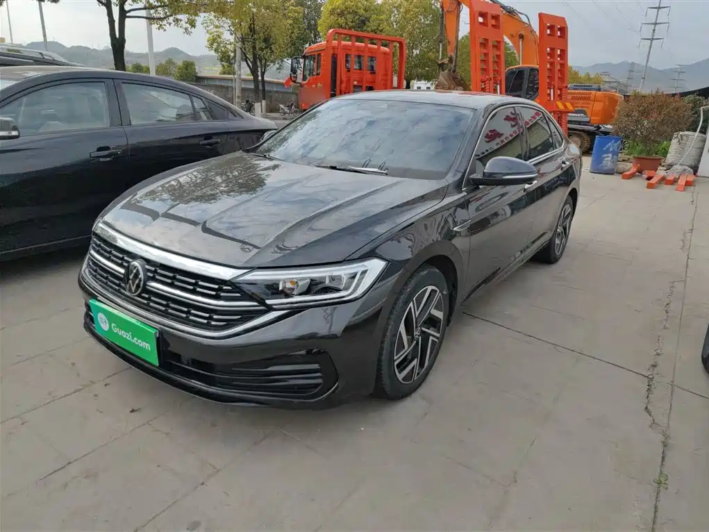 Volkswagen Sagitar 2023