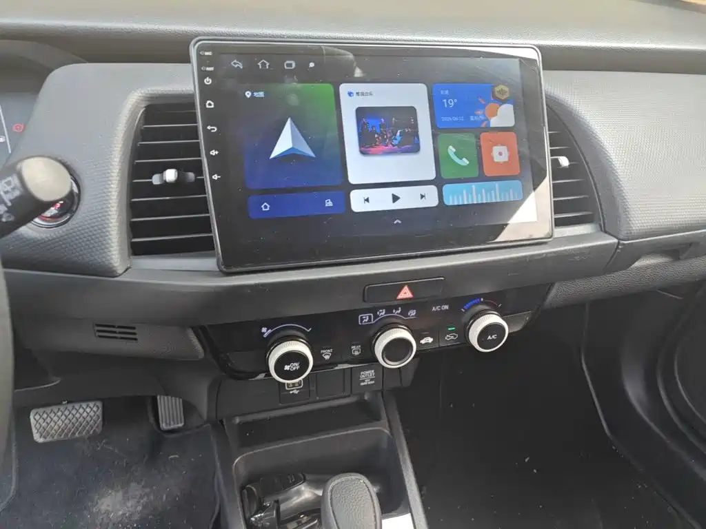 Honda Fit — миниатюра 14