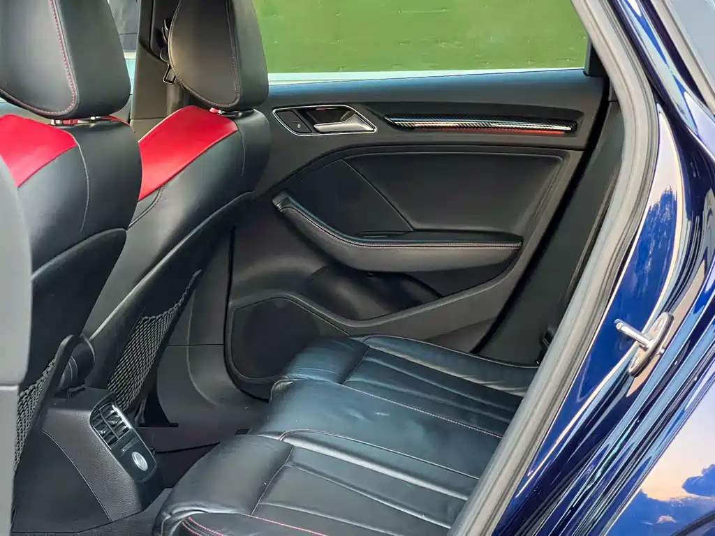 Audi S3 — миниатюра 6