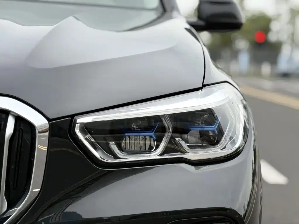BMW X5 (Import) — миниатюра 3