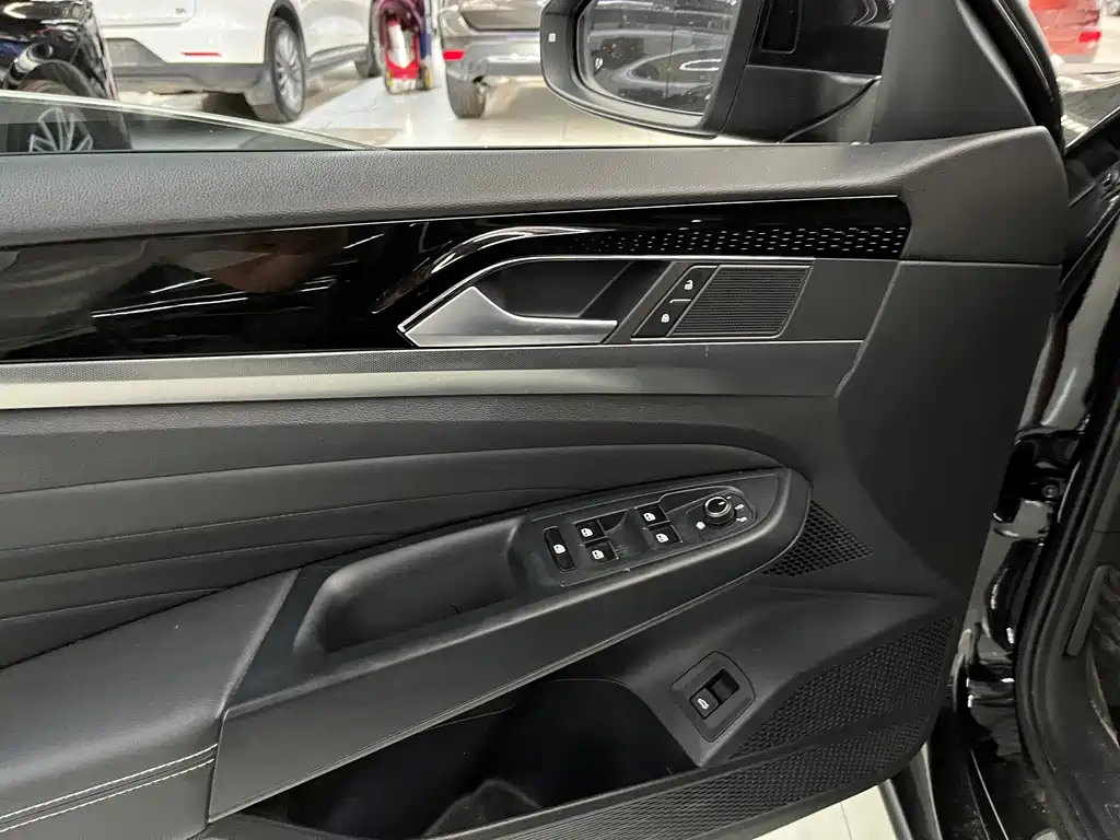 Volkswagen Passat — миниатюра 6