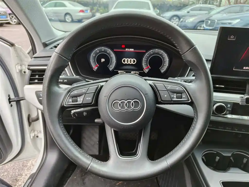 AUDI A4L