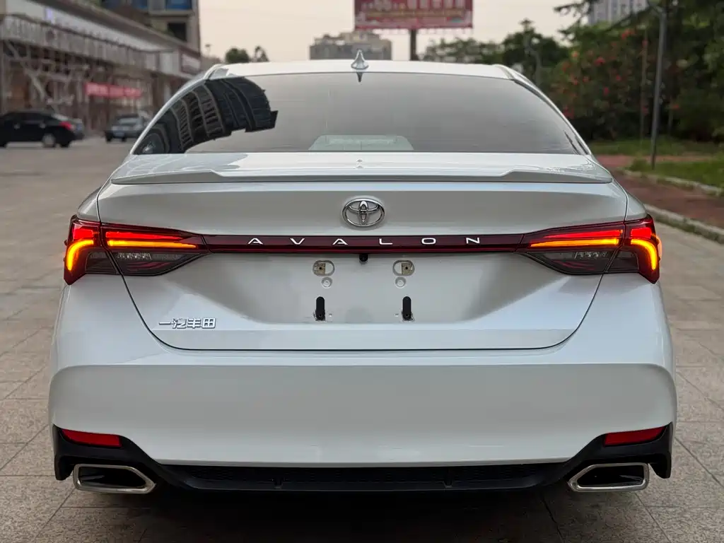 Toyota Avalon 2023 2.0L Luxury