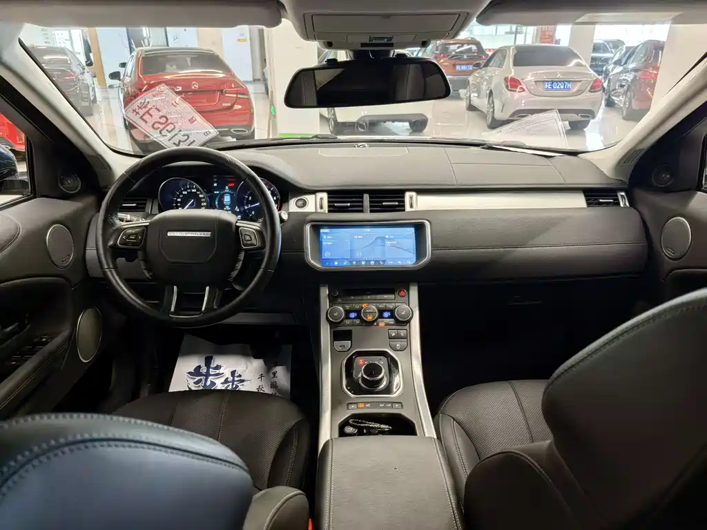 Land Rover Range Rover Evoque 2018 240PS SE DYNAMIC