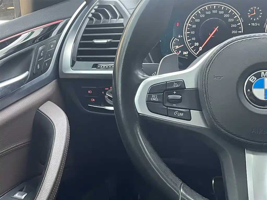 BMW X3 — миниатюра 14