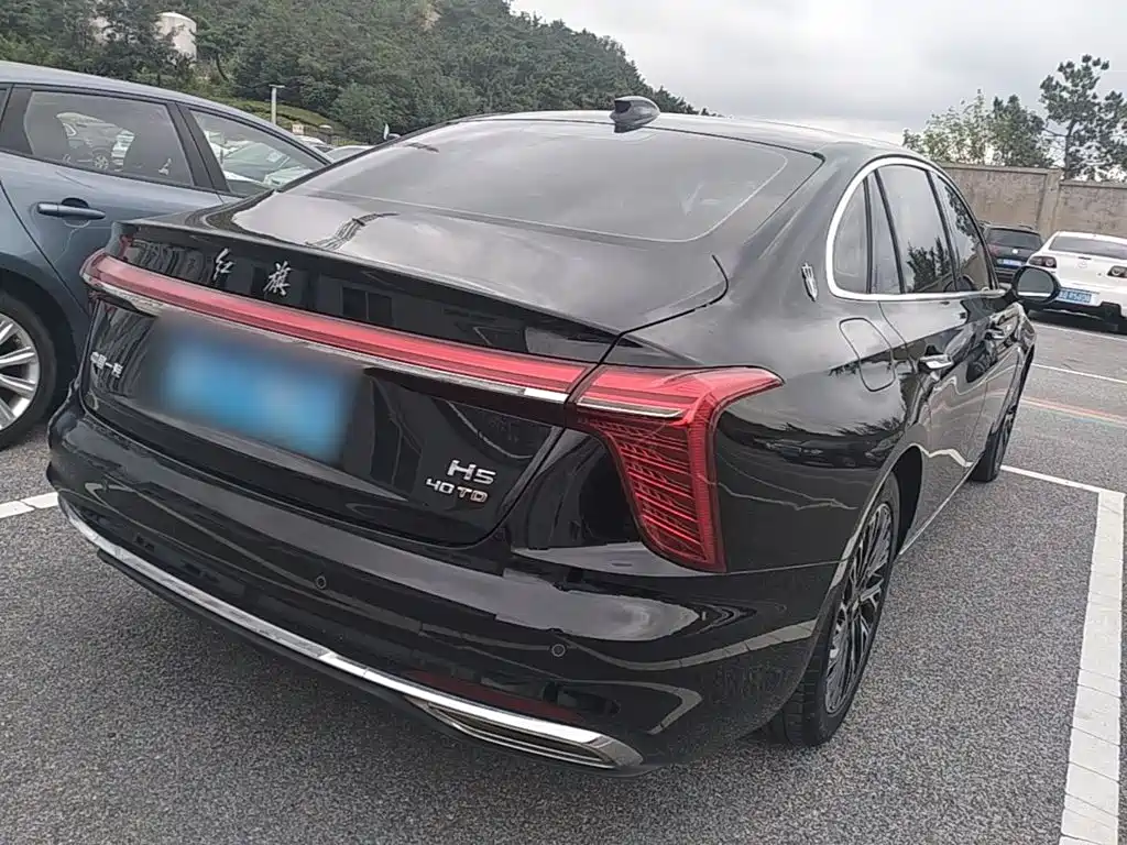 Hongqi Hongqi H5 — миниатюра 7