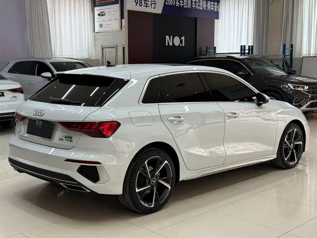 Audi A3 2023 Sportback 35 TFSI Fashion Sport