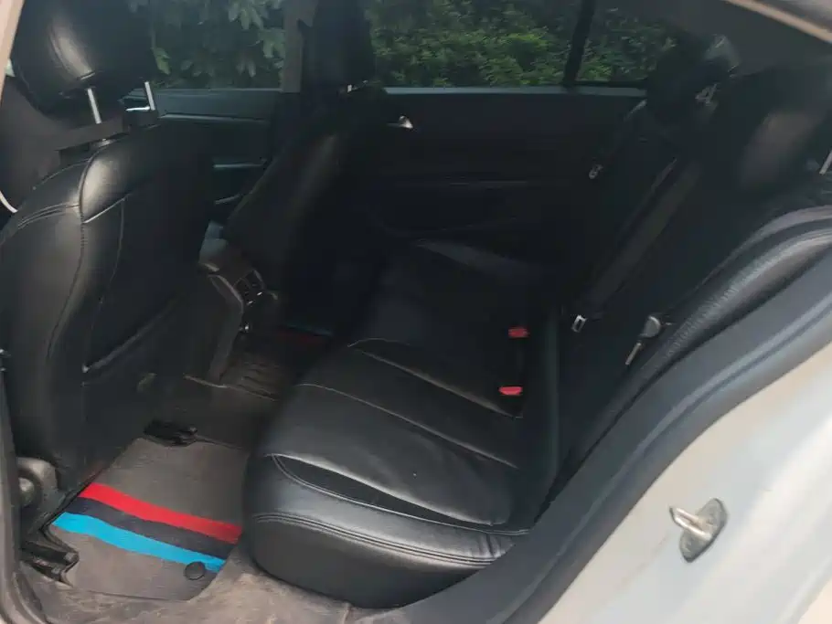 Peugeot 408 — миниатюра 11