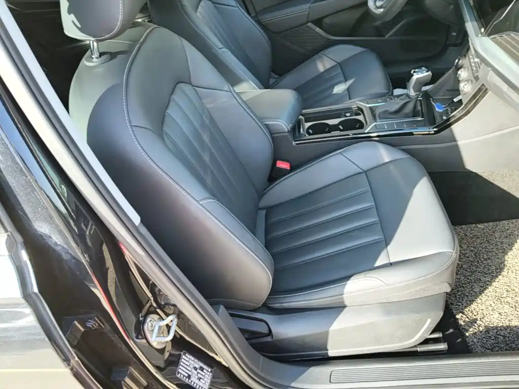 Volkswagen Passat — миниатюра 25