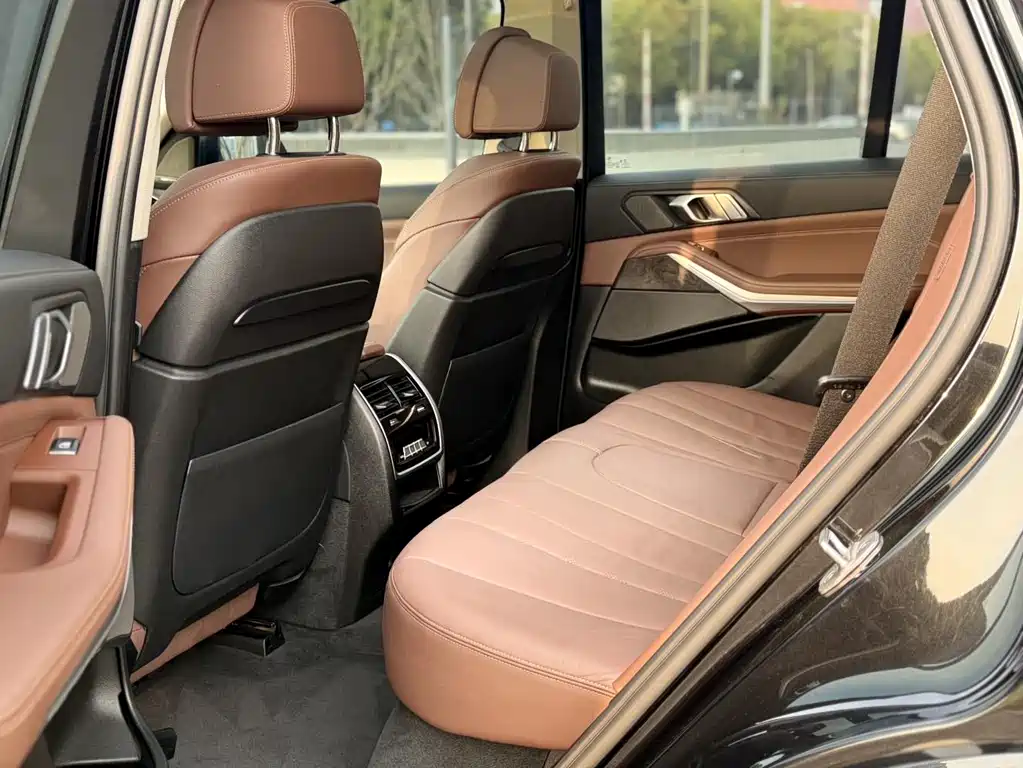 BMW X5 (Import) — миниатюра 9