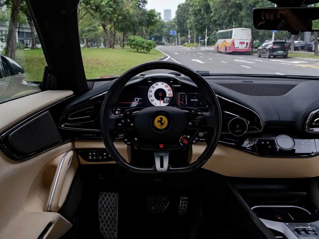 Ferrari Purosangue 6.5L V12, фото 23