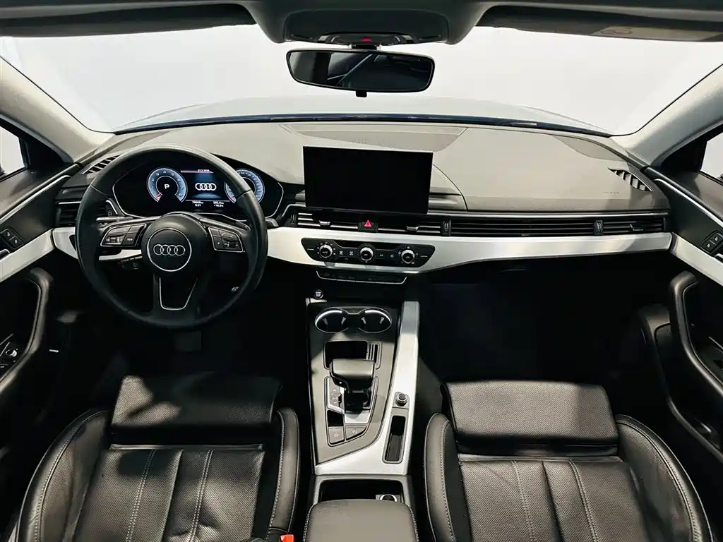 Audi A4L 2022 40 TFSI Fashion