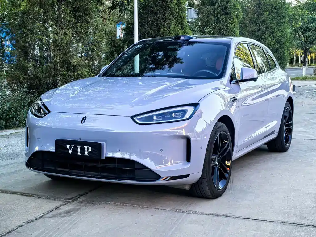 AITO Wenjie AITO M5
