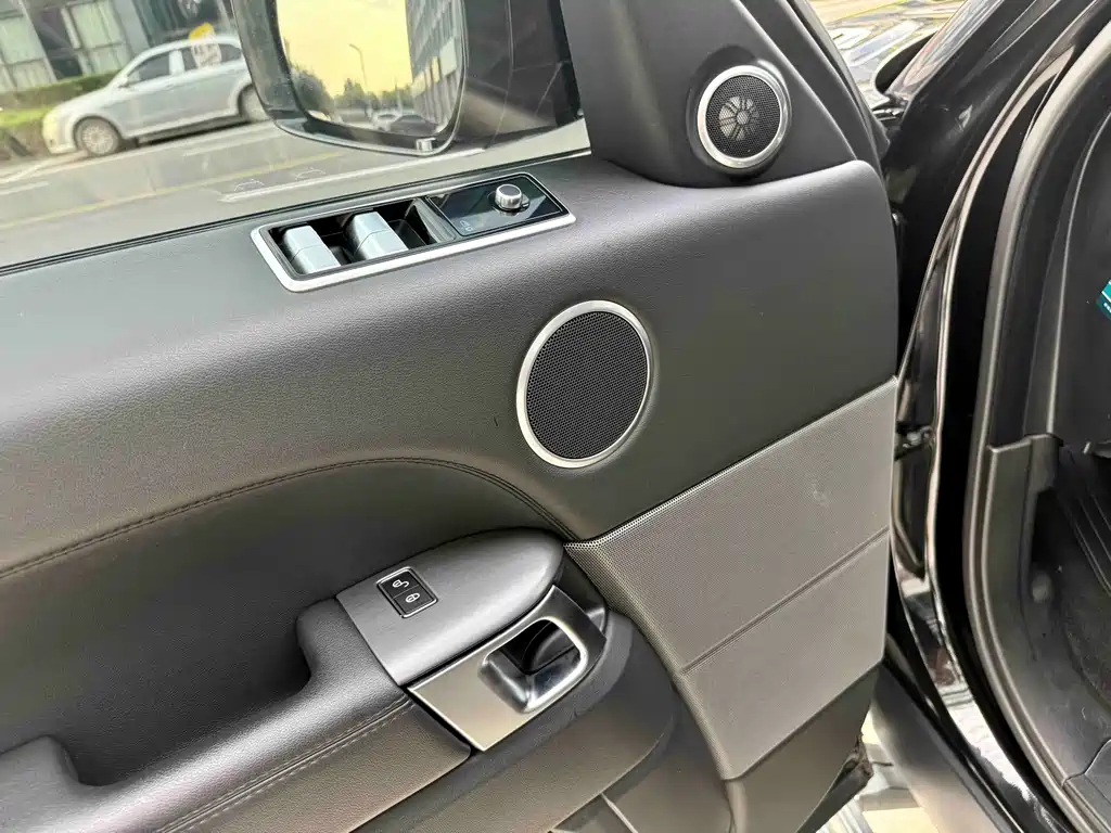 Land Rover Sport — миниатюра 22