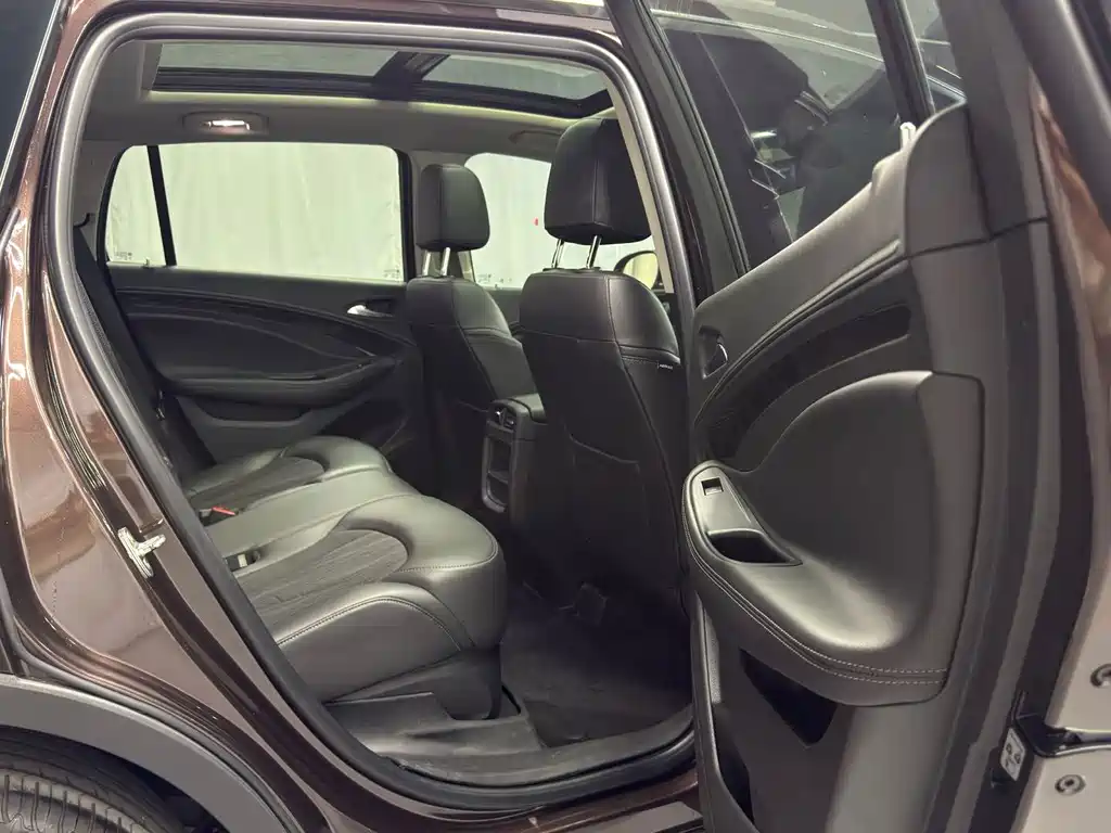 Buick Envision Plus — миниатюра 11