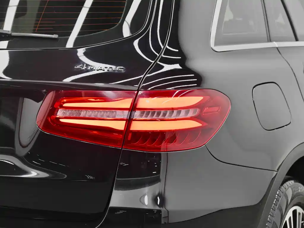 Mercedes-Benz GLC — миниатюра 16