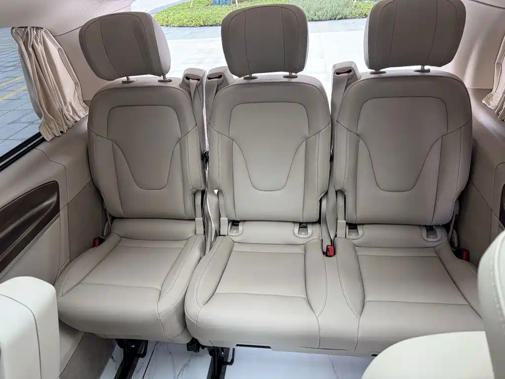 Mercedes-Benz V-Class — миниатюра 21