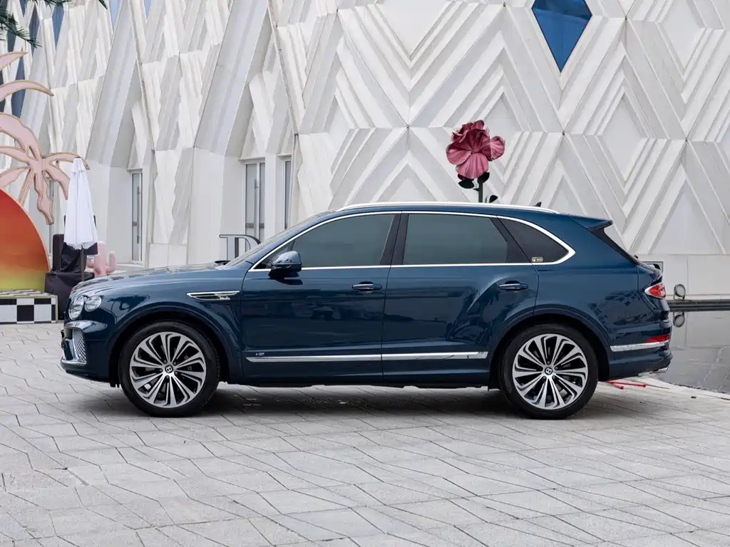 Bentley Bentayga 2022 4.0T V8