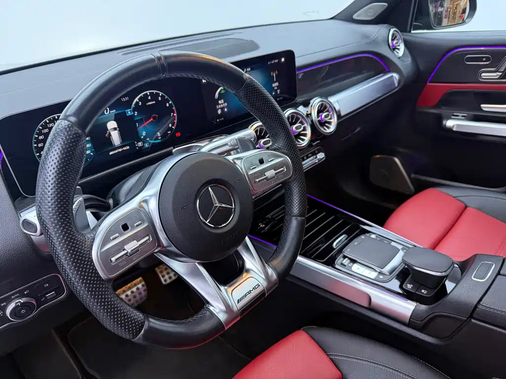 Mercedes-Benz GLB AMG — миниатюра 5