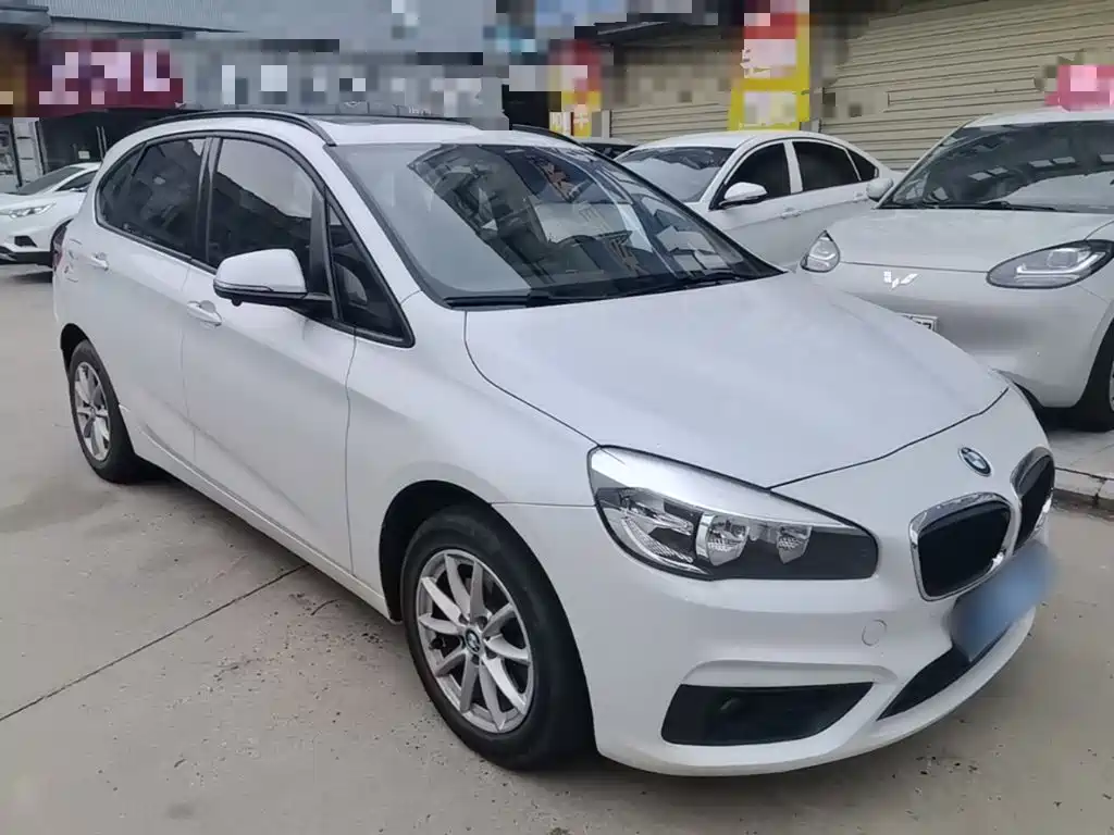BMW 2 Series Active Tourer — миниатюра 4