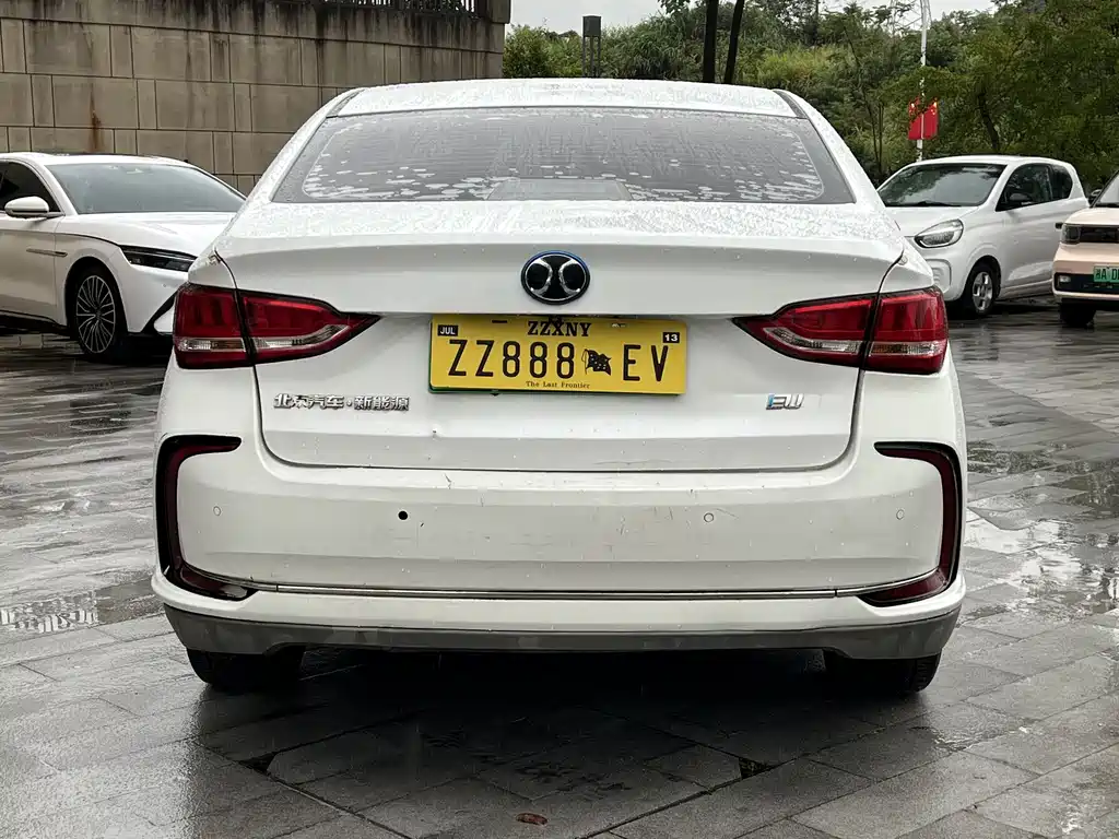 BAIC EU5 — миниатюра 4