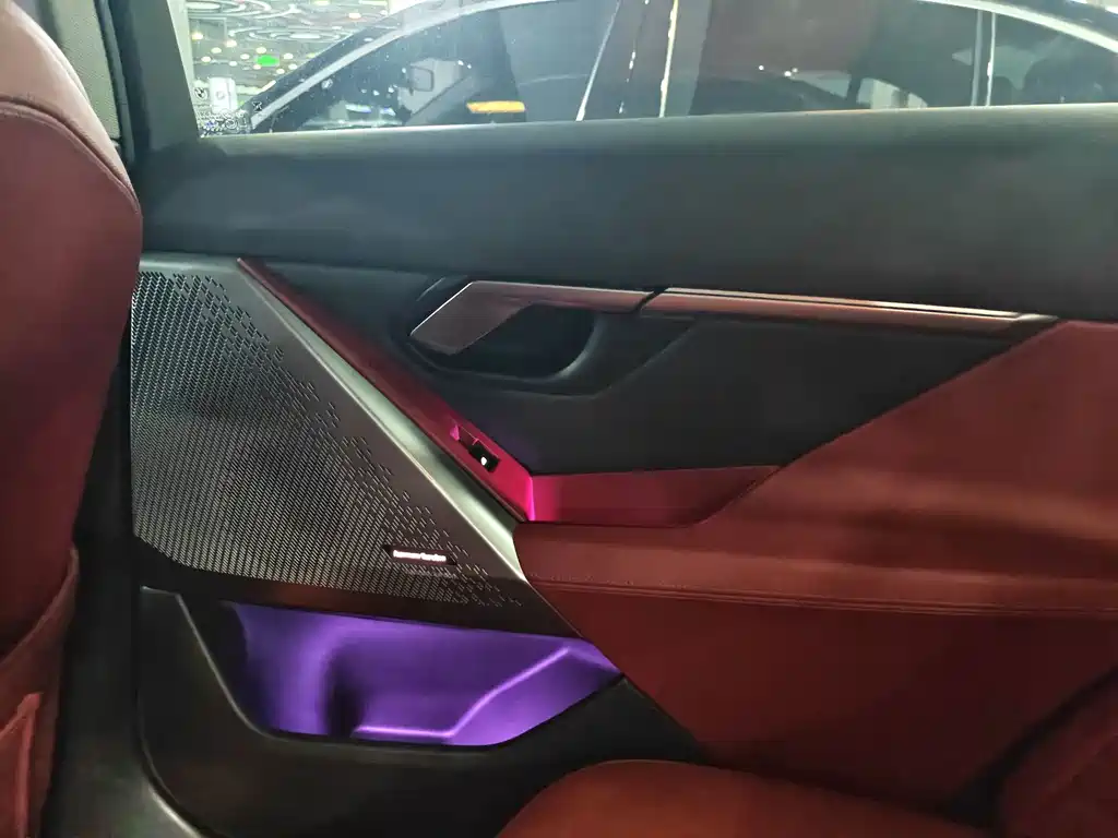 BMW 5 Series — миниатюра 14