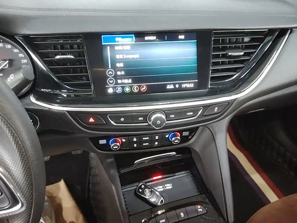 Buick Regal — миниатюра 13