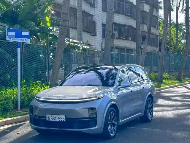 IDEAL CAR IDEAL L8 2023