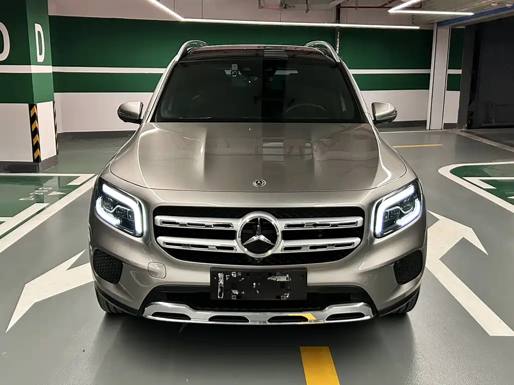 MERCEDES-BENZ GLB