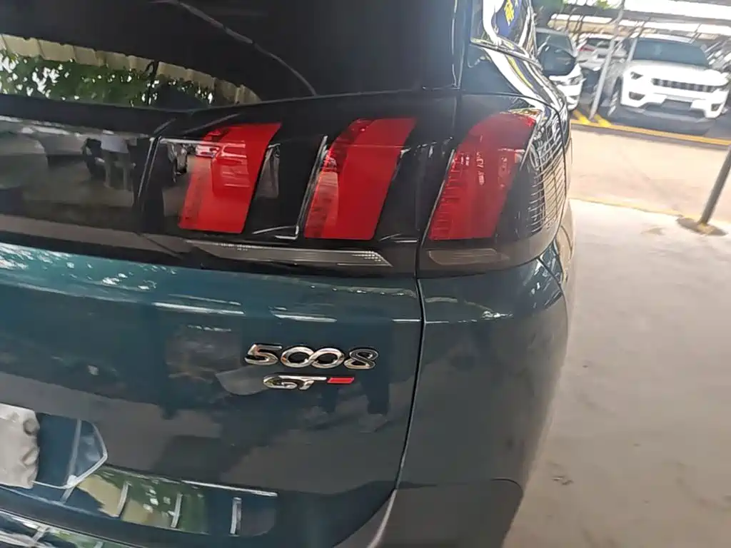 Peugeot 5008 — миниатюра 8