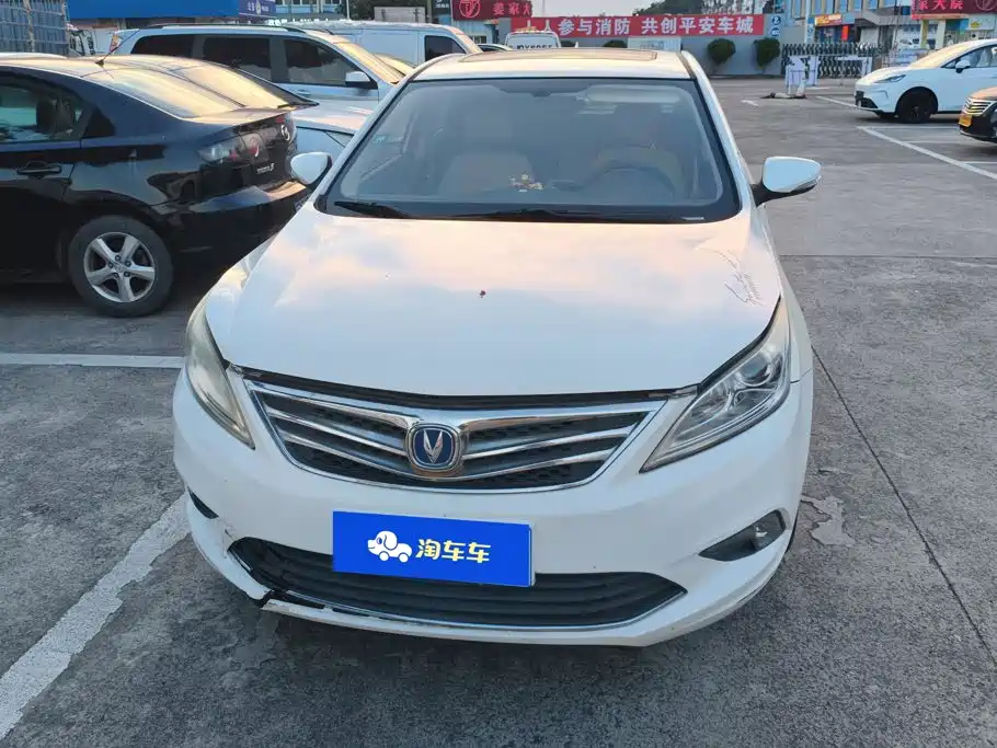 Changan Eado — миниатюра 2
