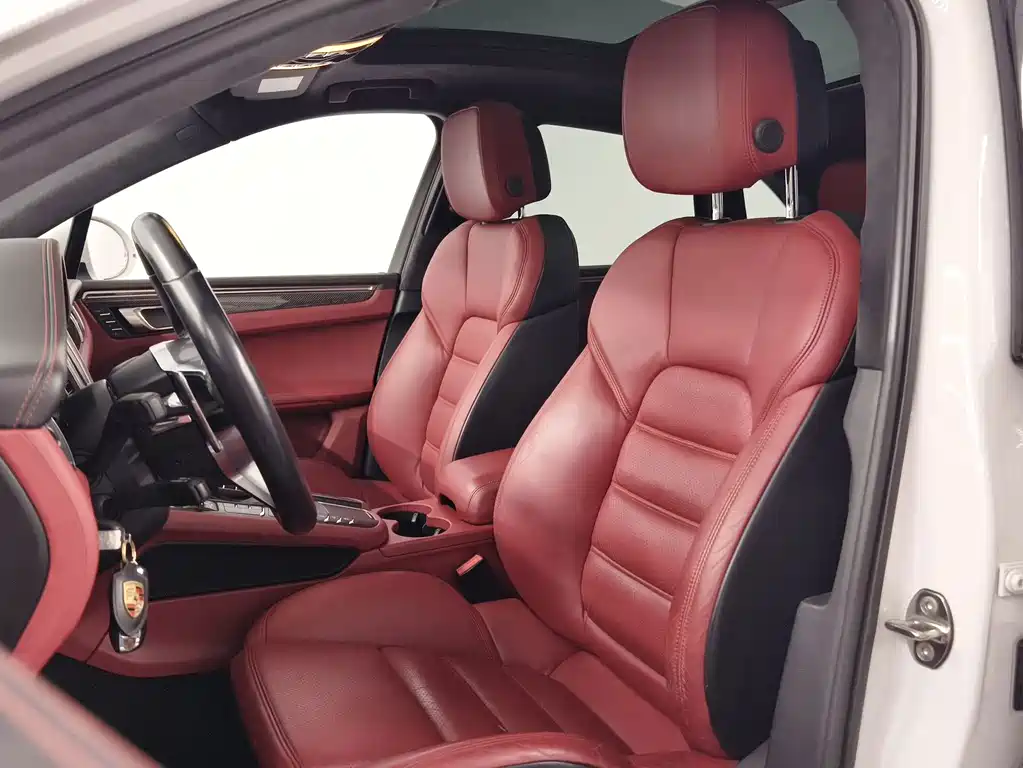 Porsche Macan — миниатюра 12