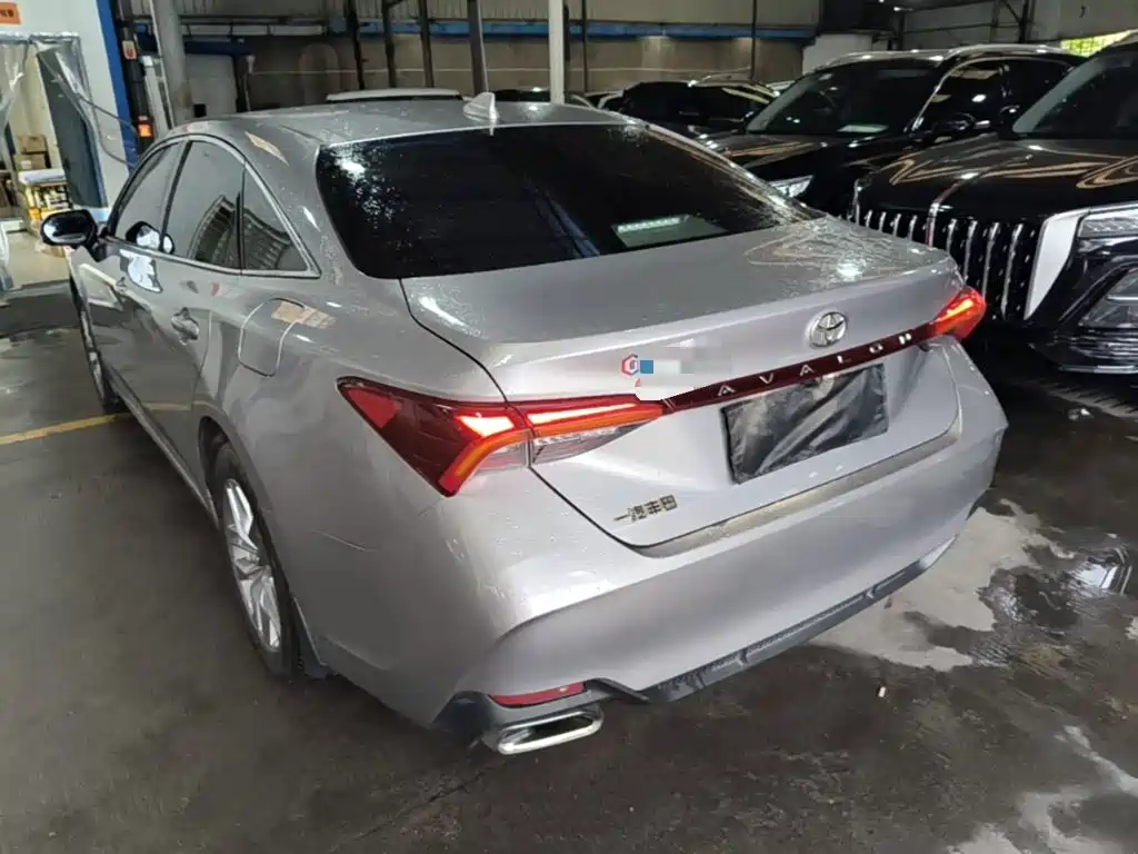 Toyota Avalon — миниатюра 5