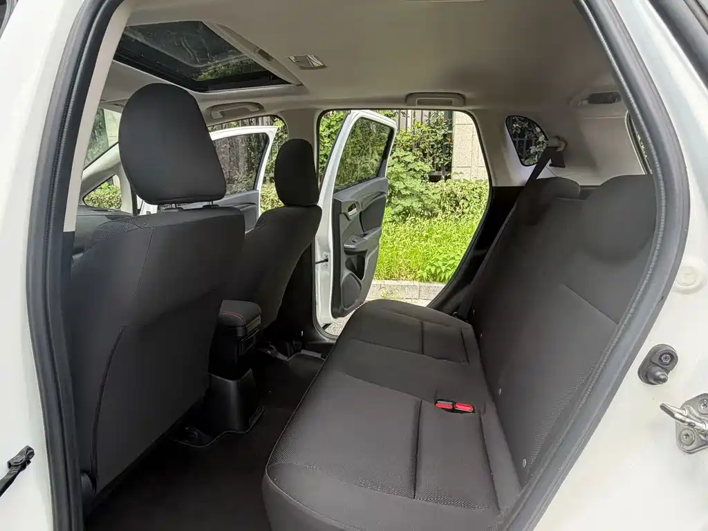 Honda Fit — миниатюра 9