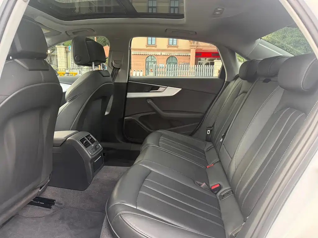 Audi A4L — миниатюра 15